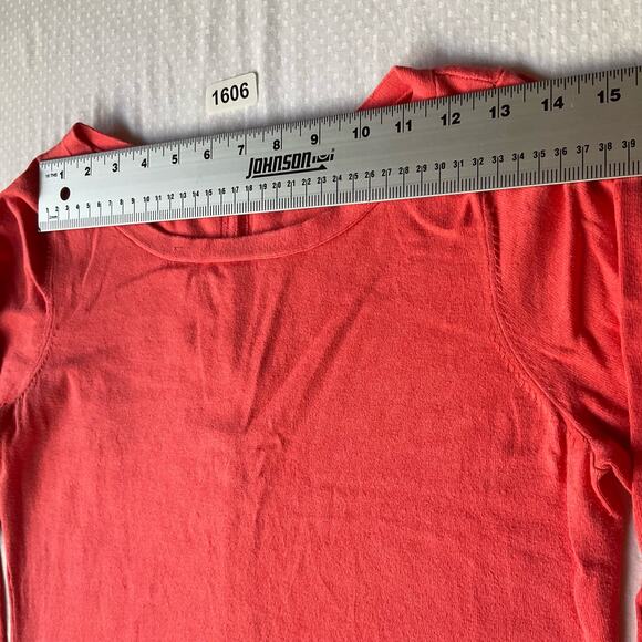 Banana Republic Women’s Long Sleeve Screw Neck Knit Blouse size M, Peach Pink - Picture 2 of 6